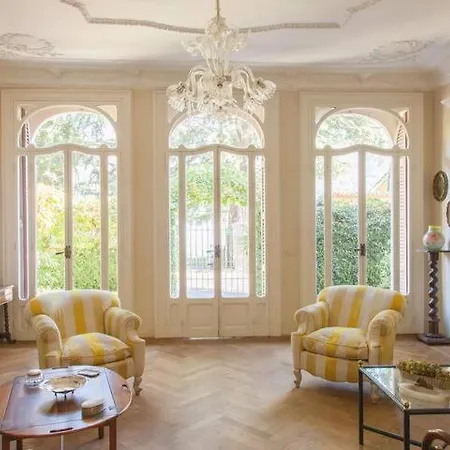 Lucia - Private Access