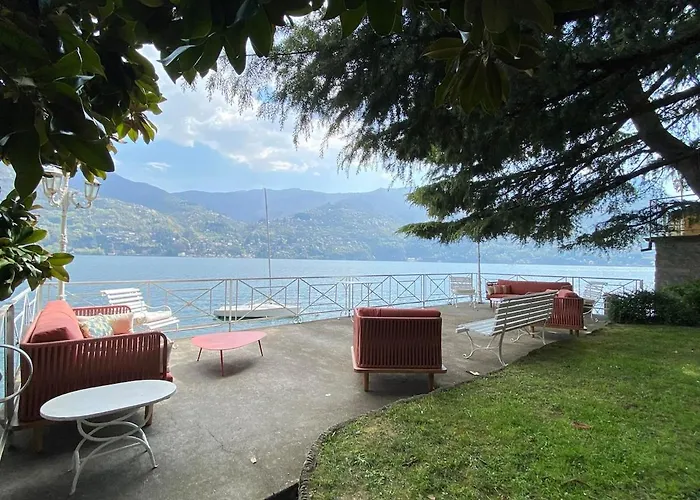 Lucia - Private Access Laglio